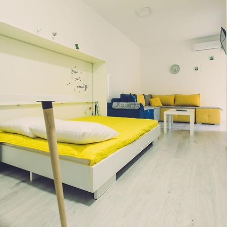 Hristovi Apartments Skopje Bagian luar foto