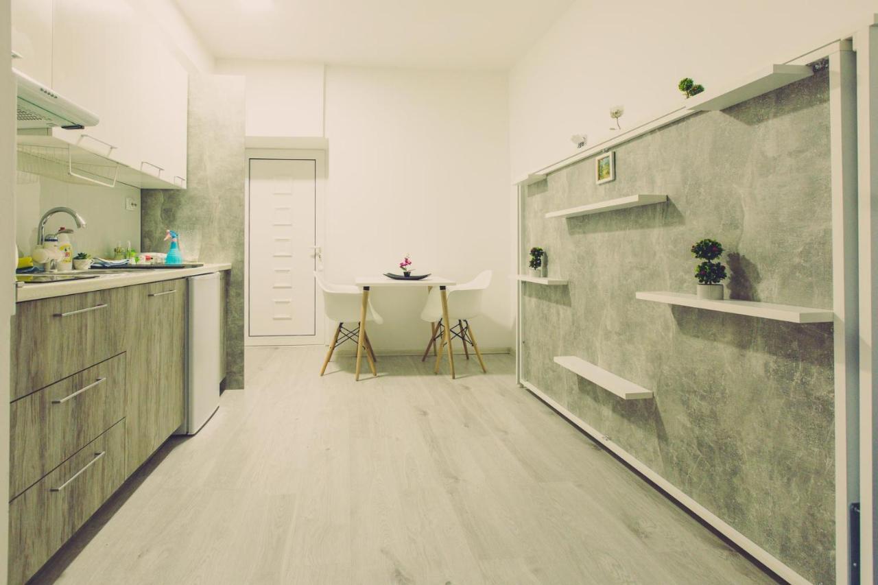 Hristovi Apartments Skopje Bagian luar foto