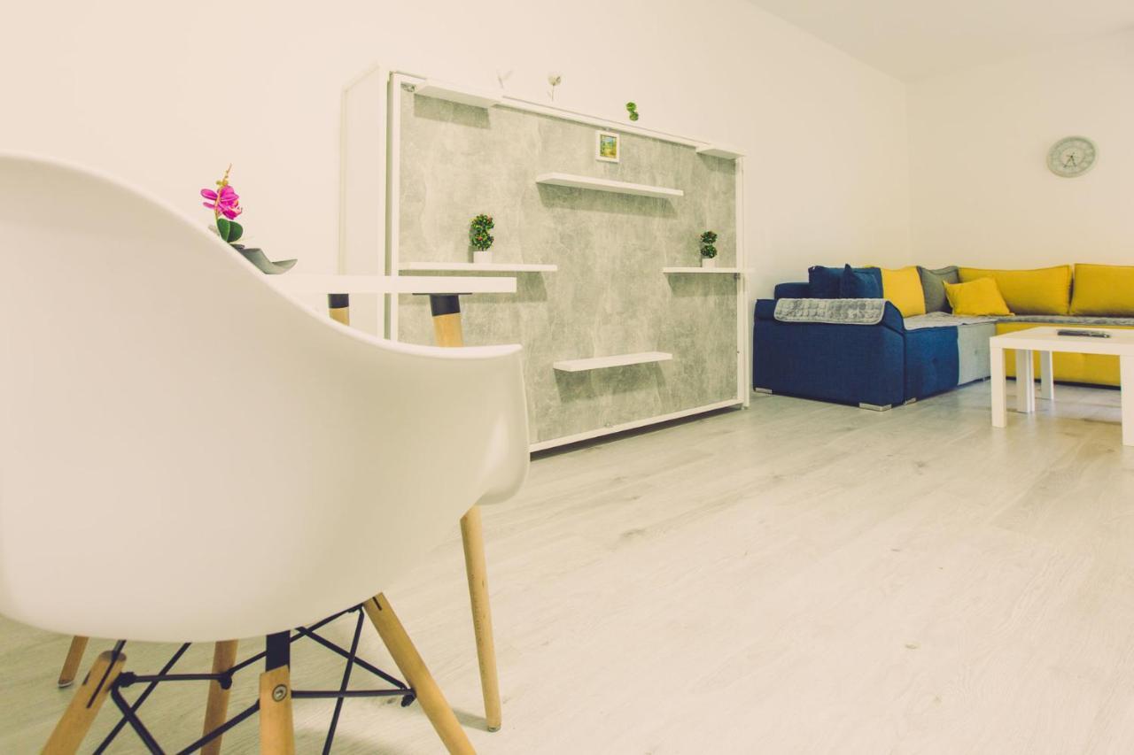 Hristovi Apartments Skopje Bagian luar foto