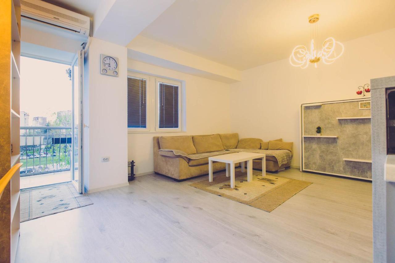 Hristovi Apartments Skopje Bagian luar foto