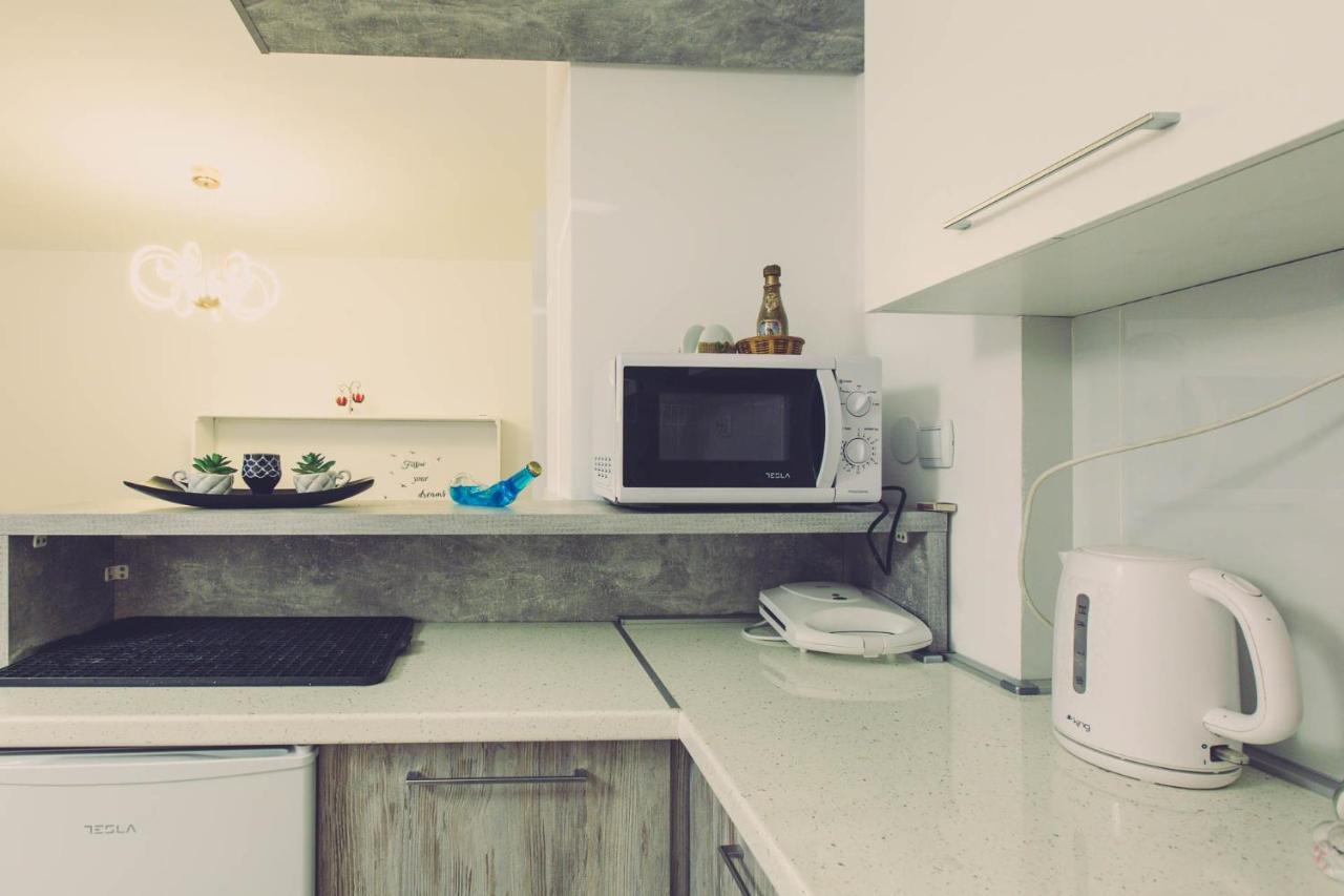 Hristovi Apartments Skopje Bagian luar foto